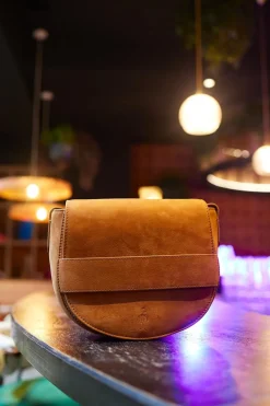 Sacs^One Step Aliby - Sac Besace Caramel En Cuir Nubuck - Petit Modele